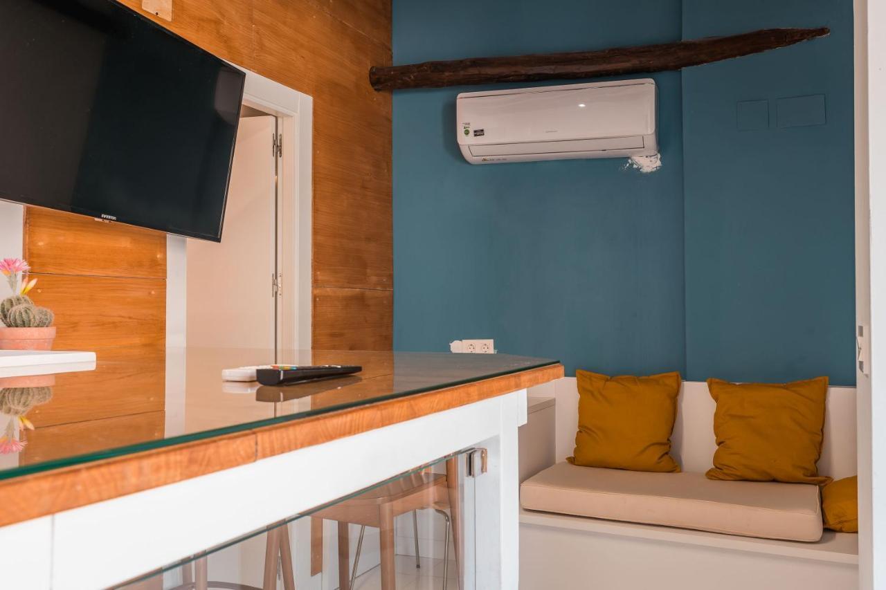 Qh Eme Suites Granada Exterior photo